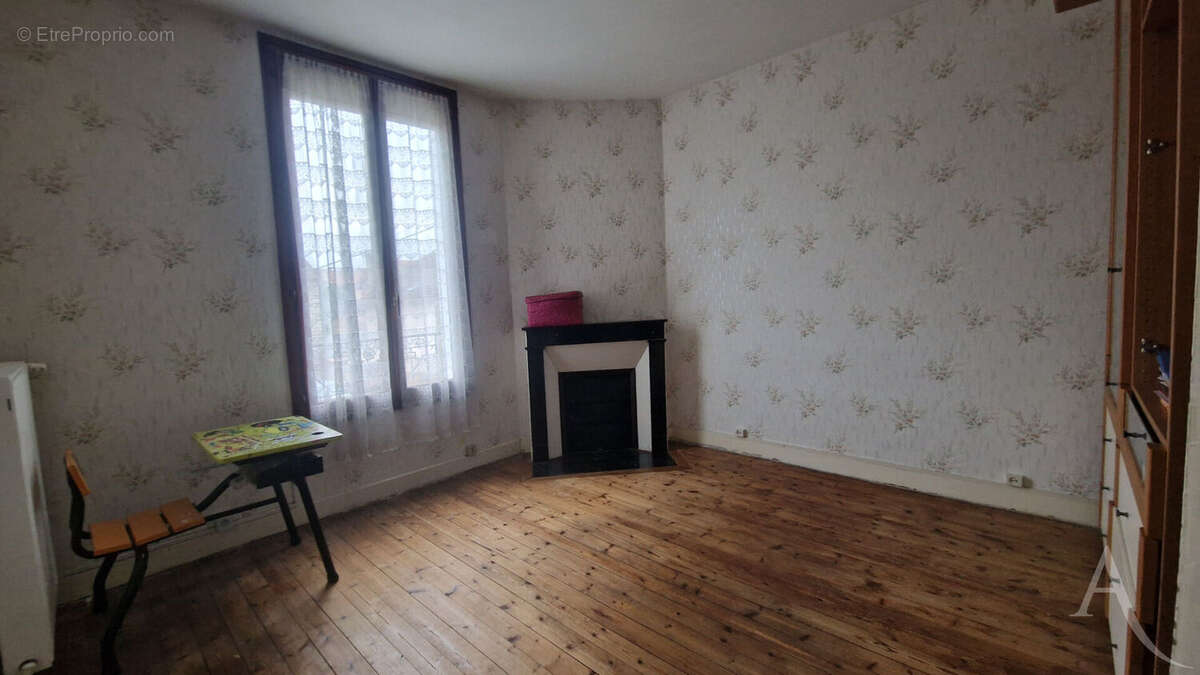 Maison à MANTES-LA-JOLIE