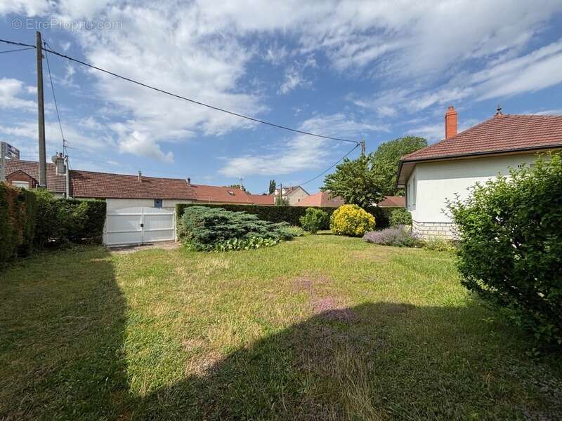 Maison à ARC-SUR-TILLE