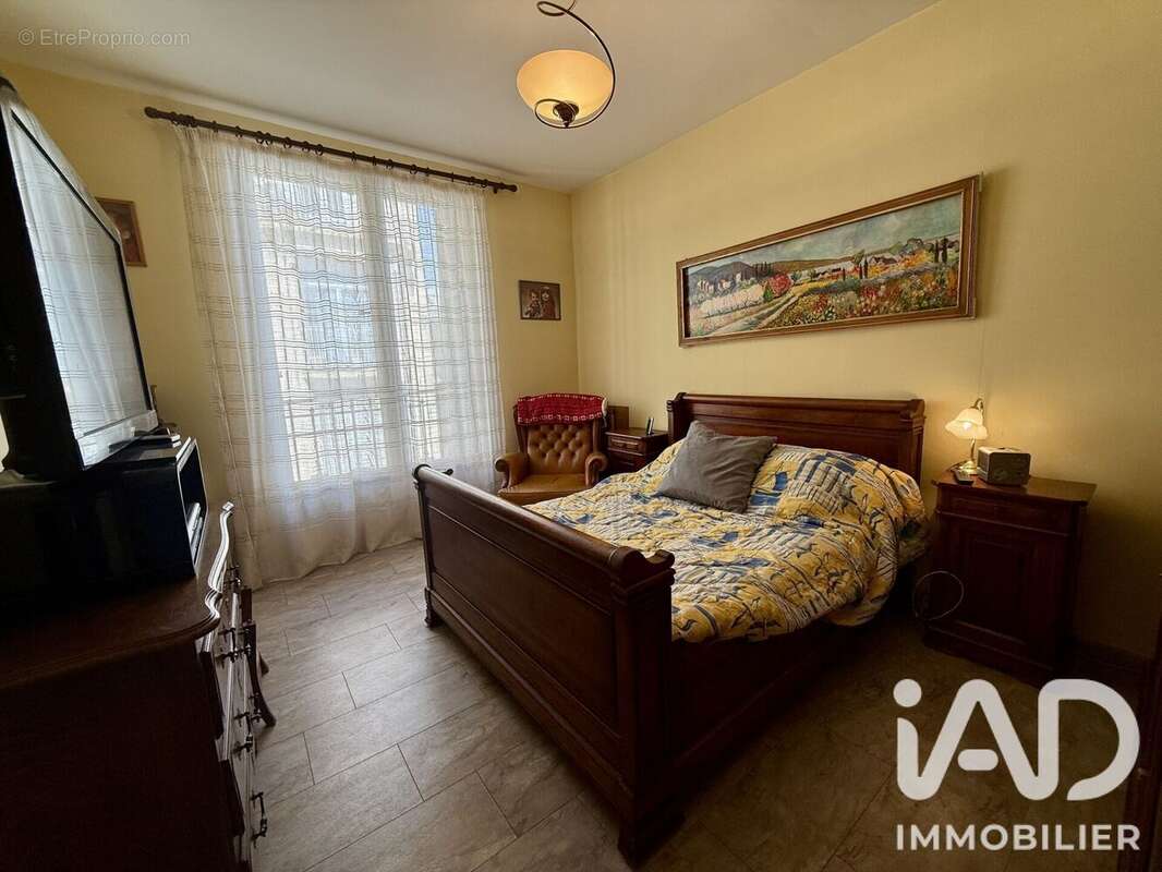 Appartement 105 m² à Toulon  - photo 9