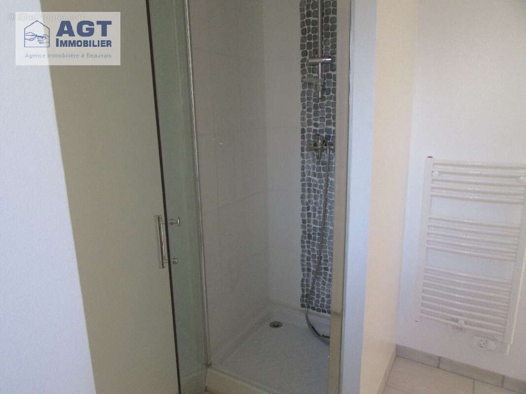 Appartement à BRESLES