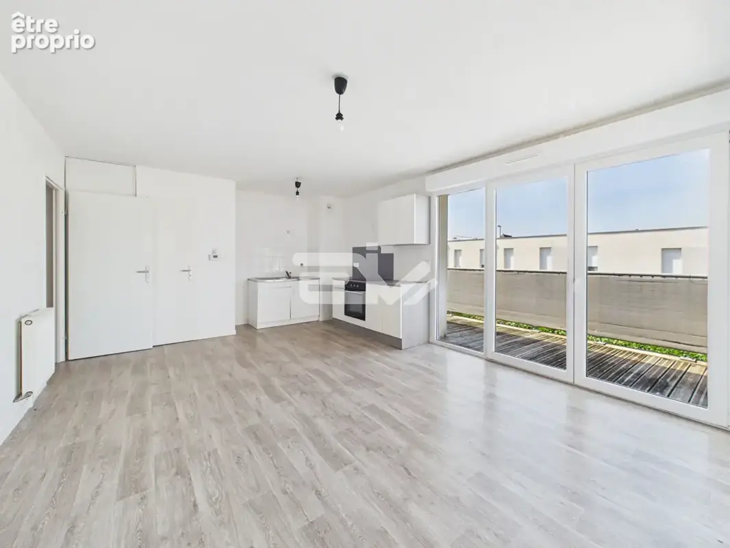 Appartement T4, accès PMR, dernier étage avec ascenseur, balcon et parking privatif - photo 5