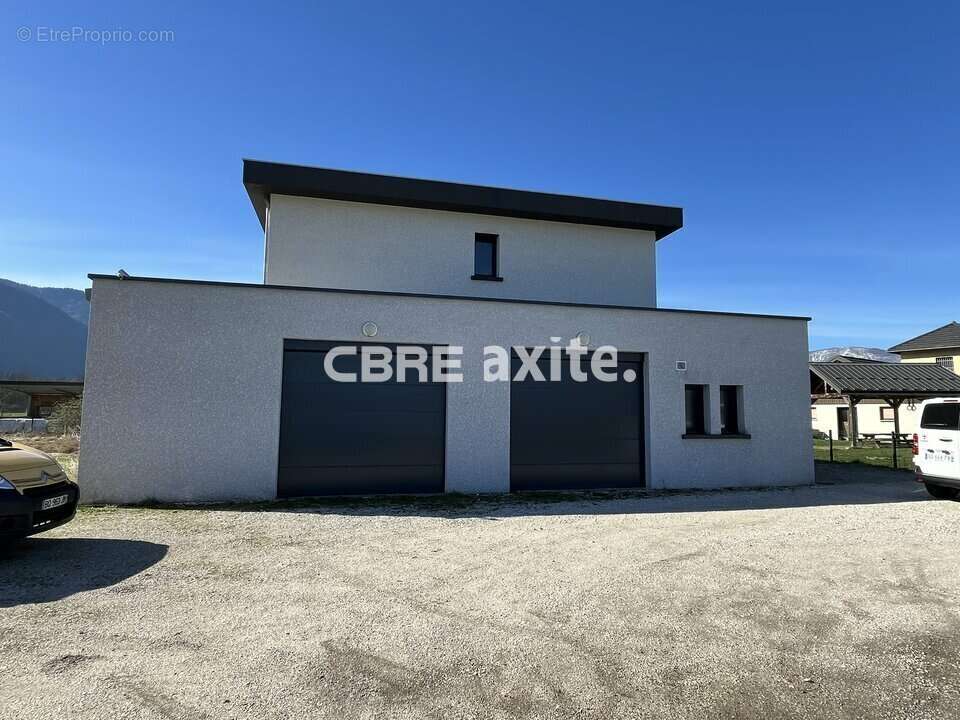 Autre à AITON