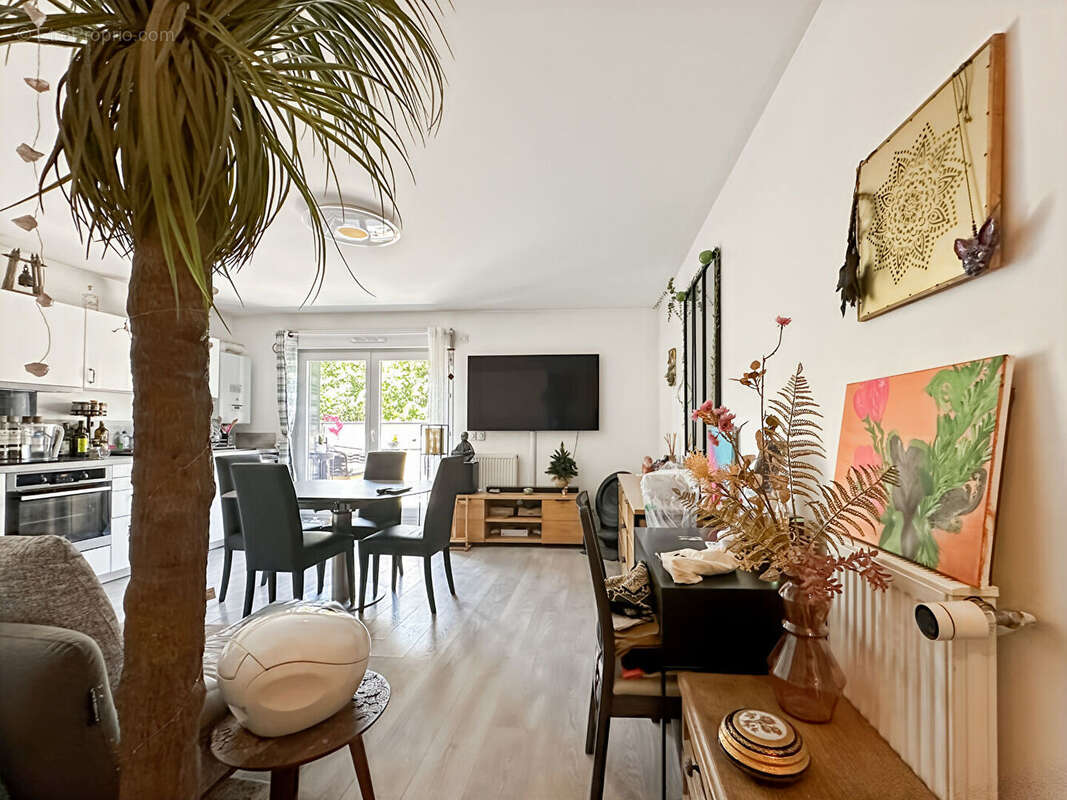 Appartement à NOISY-LE-SEC
