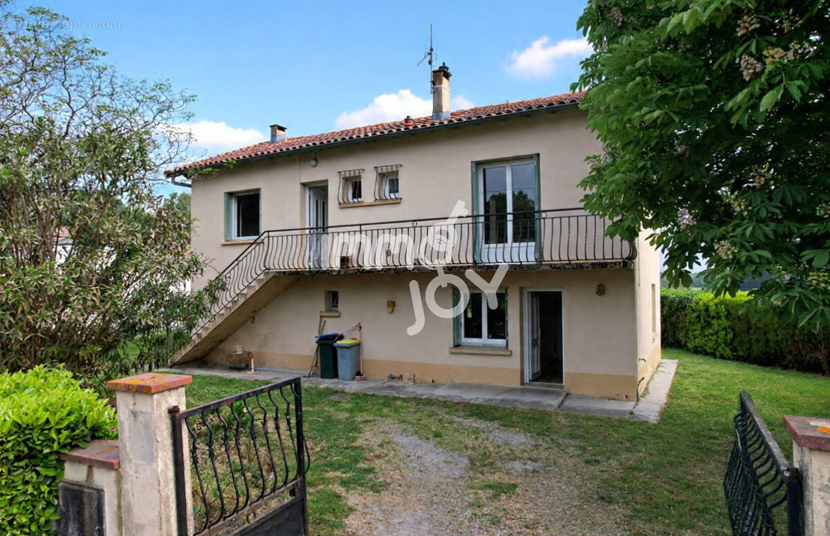 Maison à AUZEVILLE-TOLOSANE