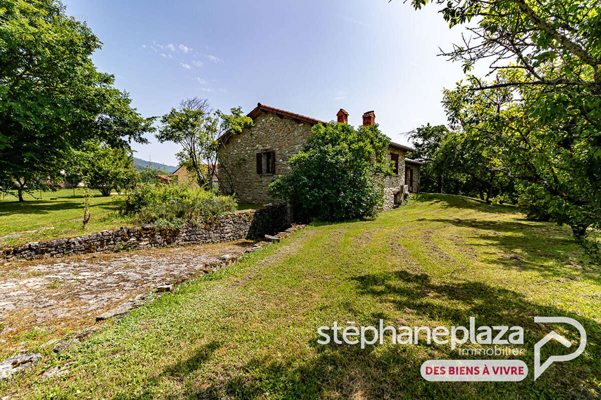 Maison à TREFFORT-CUISIAT