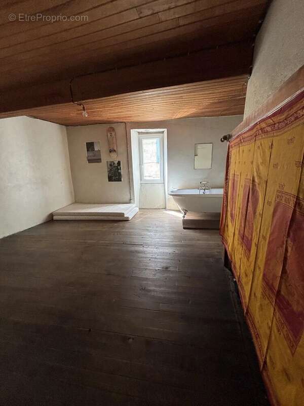 Maison à LES BORDES-SUR-ARIZE