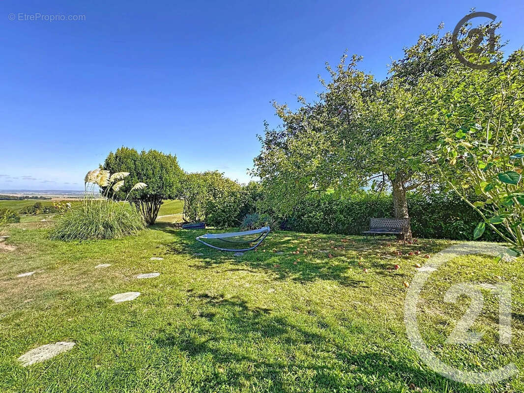 Maison à VILLERS-ALLERAND