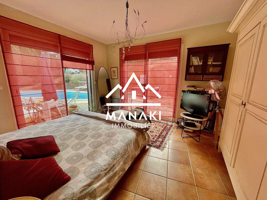 Chambre1 - Maison à OMS