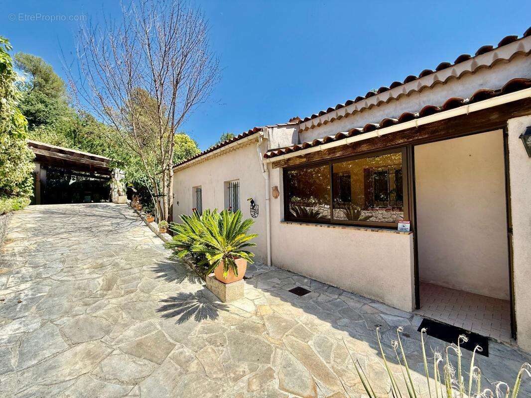 Maison à LA COLLE-SUR-LOUP