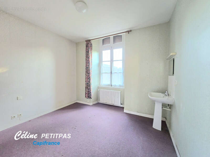 Maison à MONTFORT-SUR-MEU