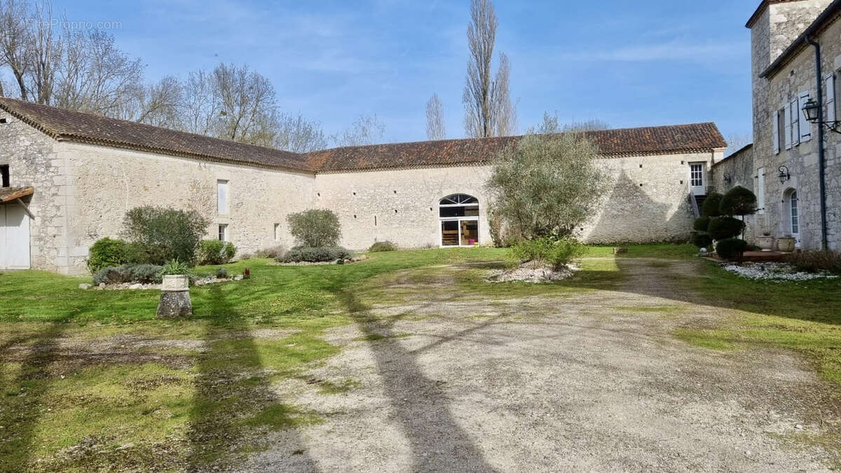 Maison à LAUZERTE