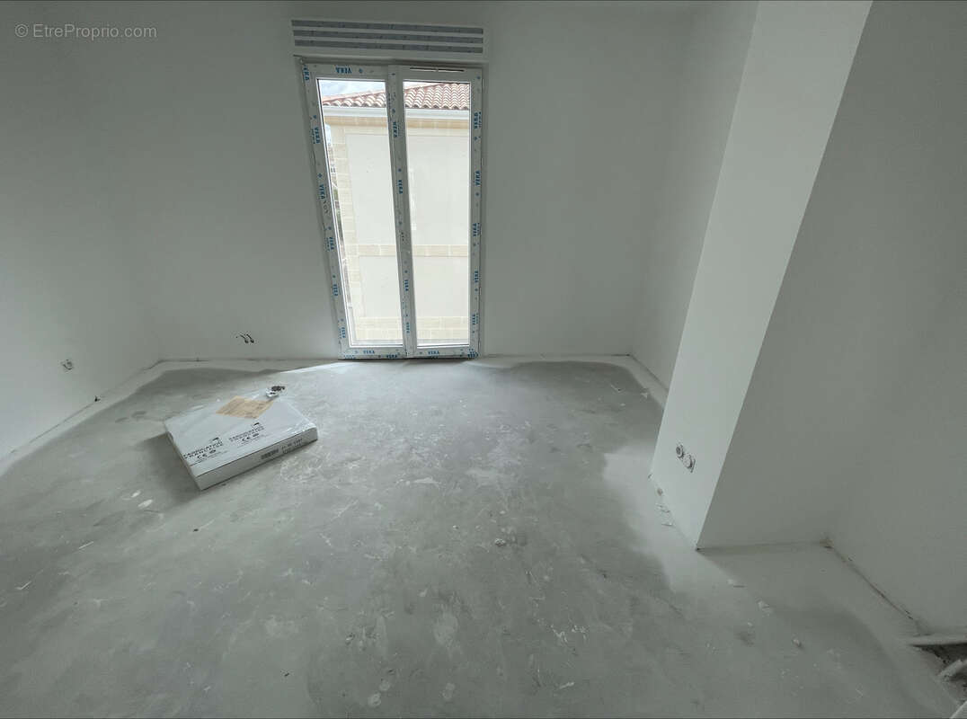 Maison à BLANQUEFORT