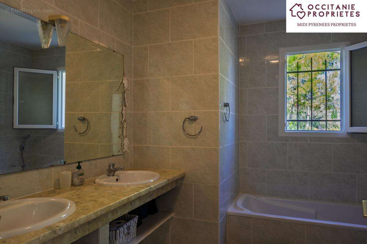 Maison à BIZE-MINERVOIS