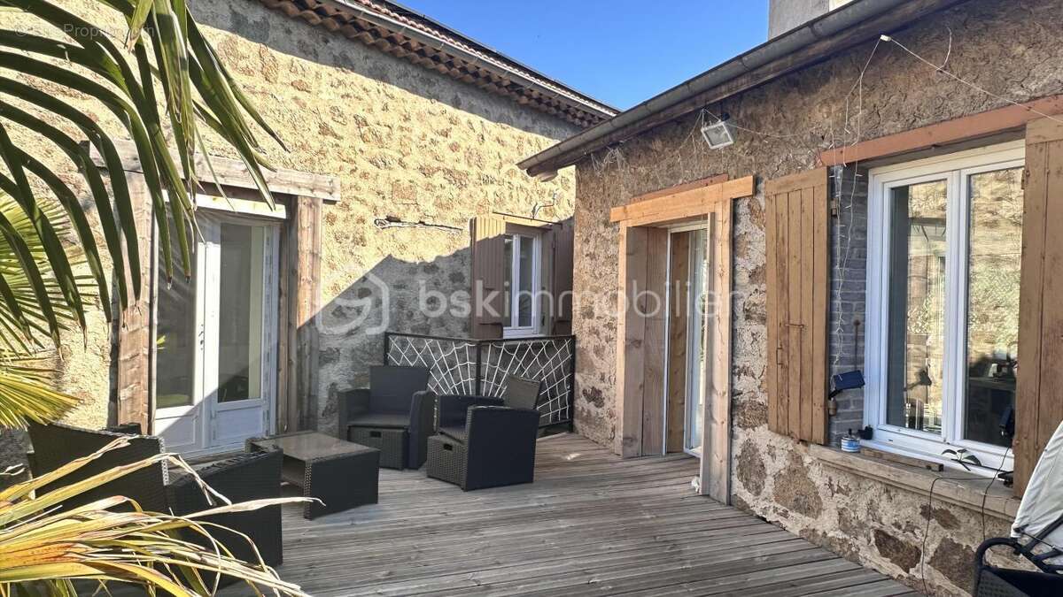 Maison à QUINTENAS