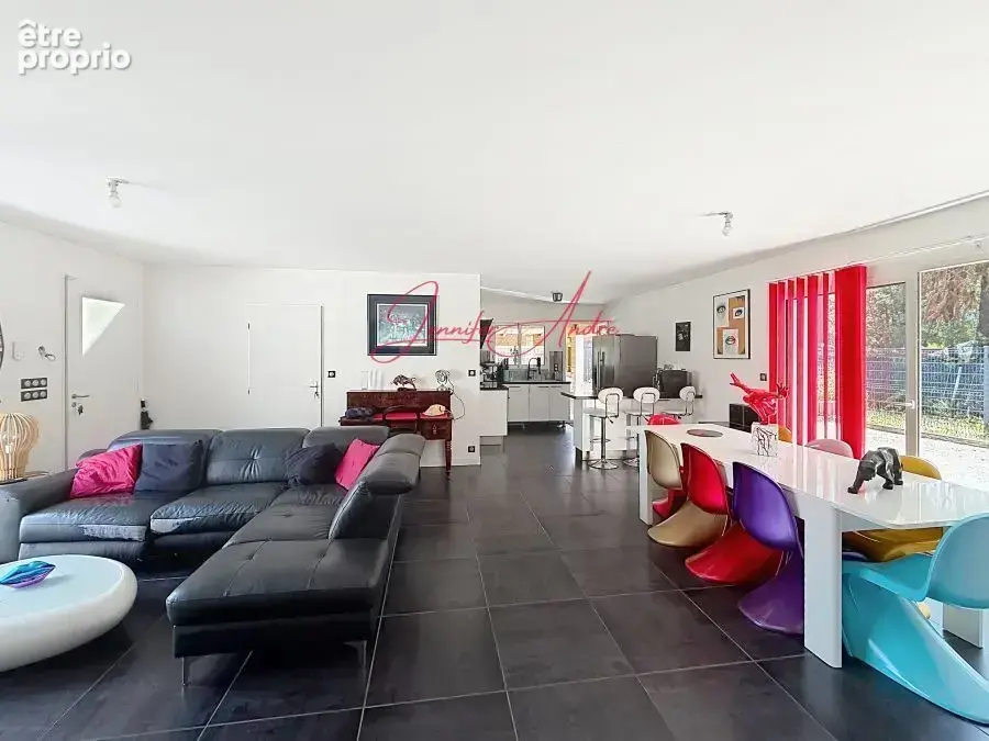 Maison 6 pièces 128 m² à vendre à Le Pian-Medoc (33290) - photo 3