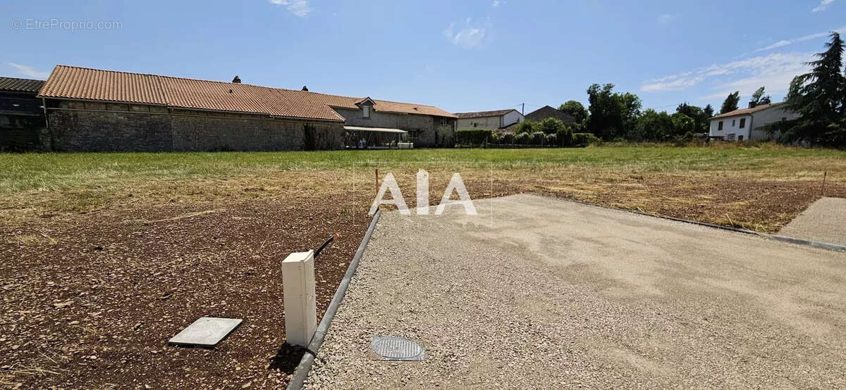 Beaux terrains constructible proche de Mansle - photo 3
