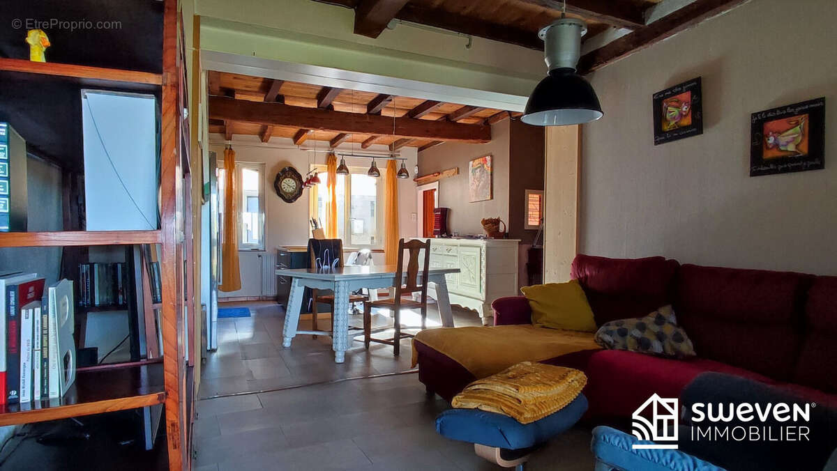 Maison à MONTESQUIEU-VOLVESTRE