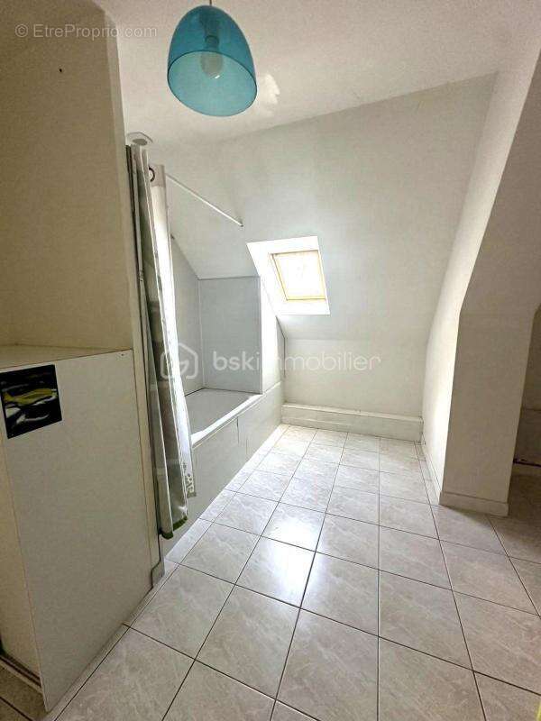 Maison à SAINT-LAURENT-EN-GATINES