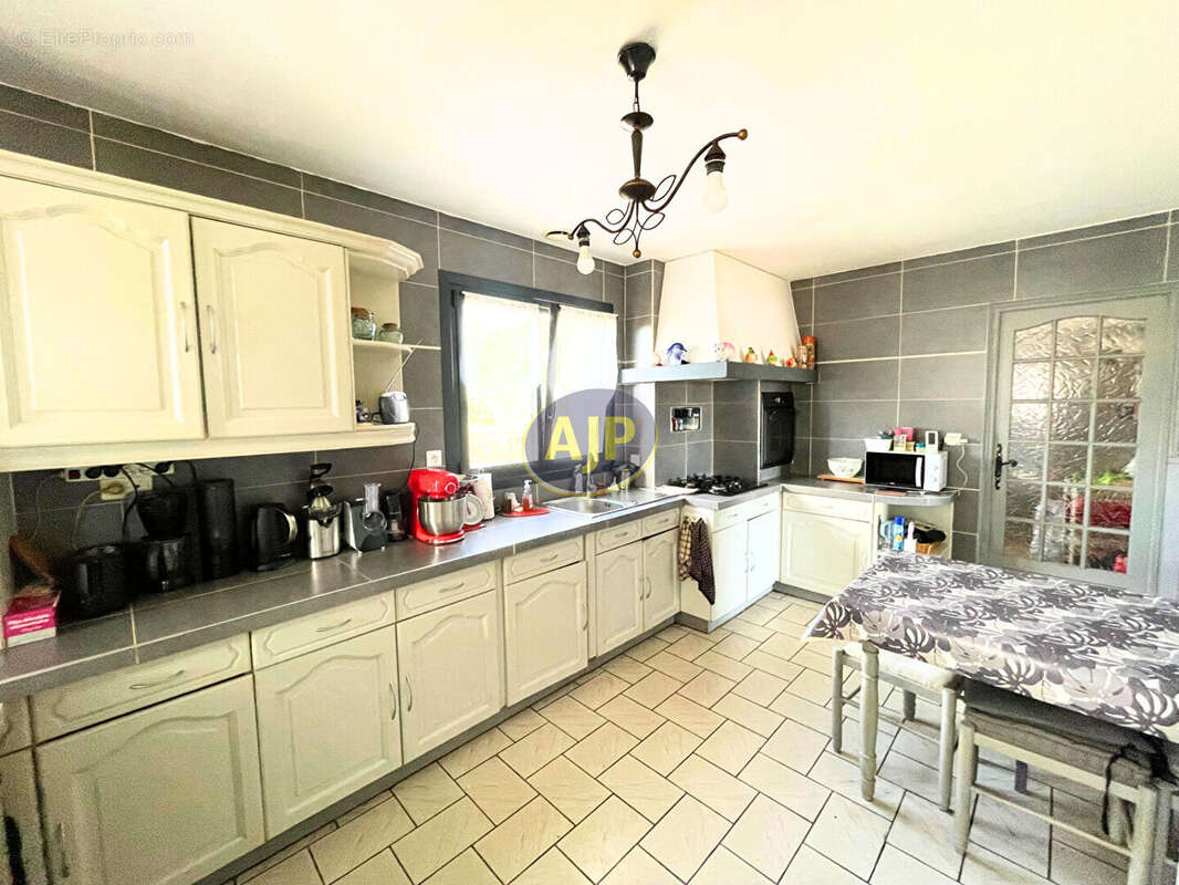 À vendre - Maison familiale à Guern (10 min de Pontivy) - photo 5