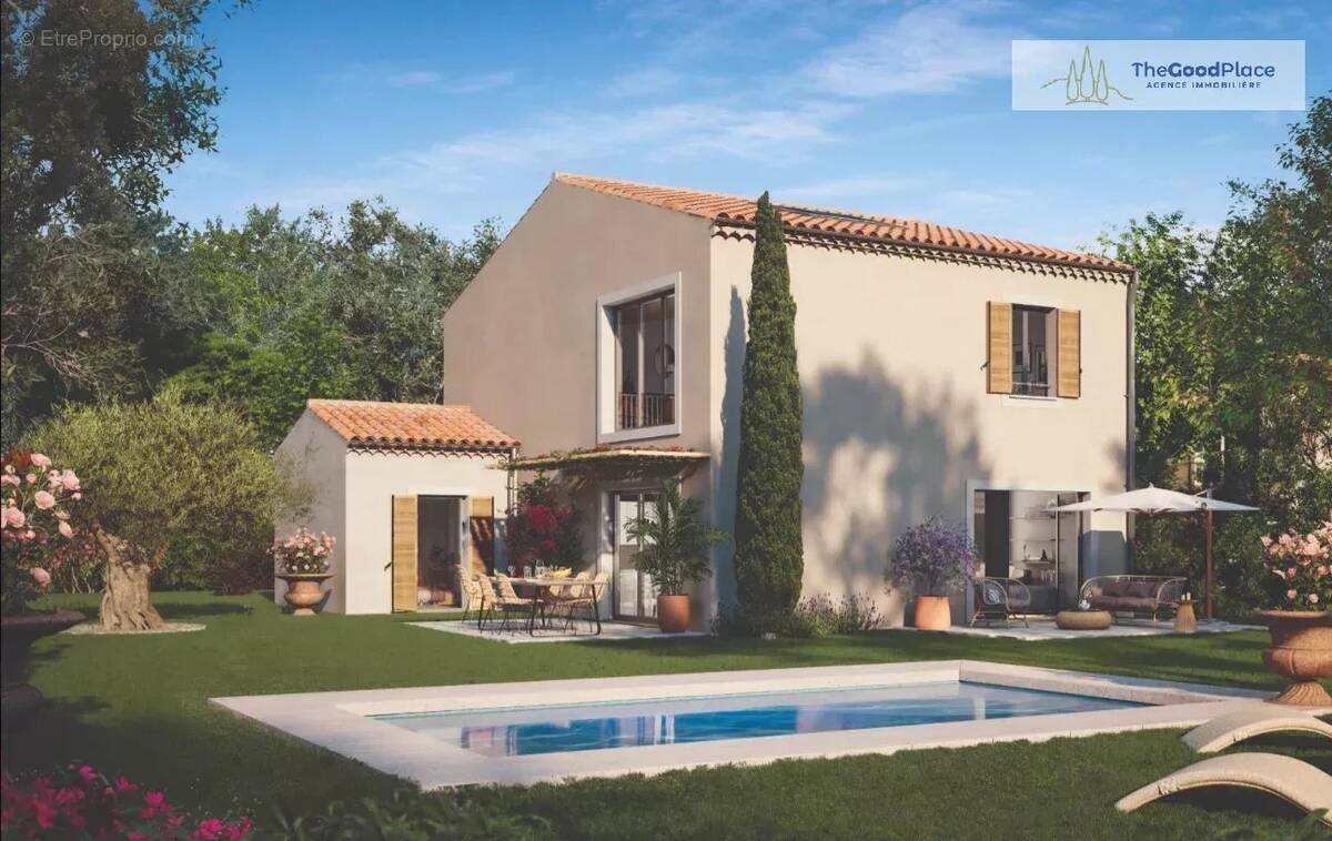 Maison à VENTABREN