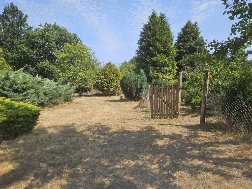 Appartement à SAINT-PIERRE-DE-FURSAC