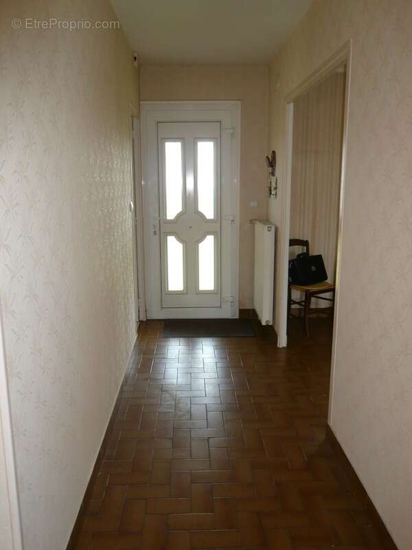 Maison à GENSAC-LA-PALLUE