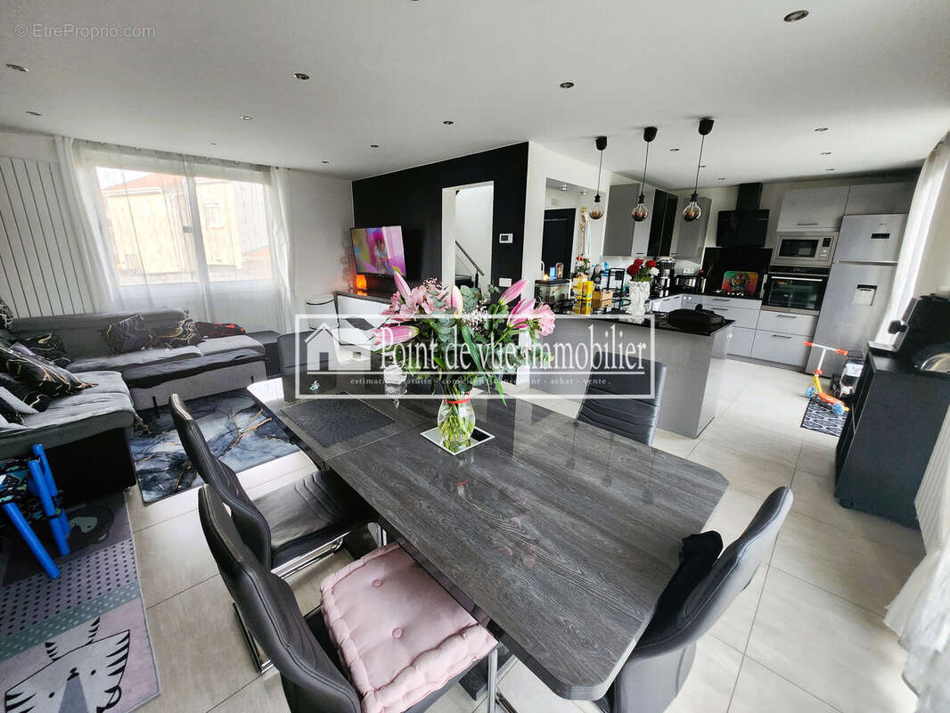 Maison à SAVIGNY-SUR-ORGE