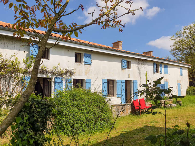 Maison à LEZAY