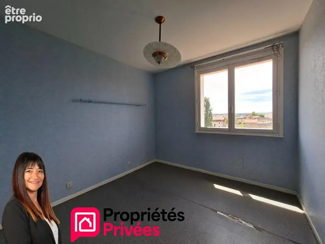 Roanne centre T5 avec balcon, vue dégagée et garage - photo 7