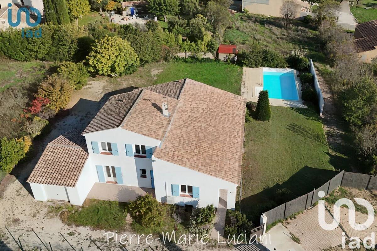 Photo 1 - Maison à CADENET