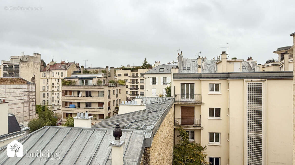 Appartement à NEUILLY-SUR-SEINE