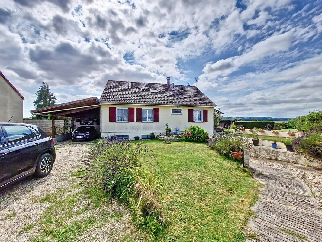 Maison à SAINT-CLAIR-SUR-EPTE