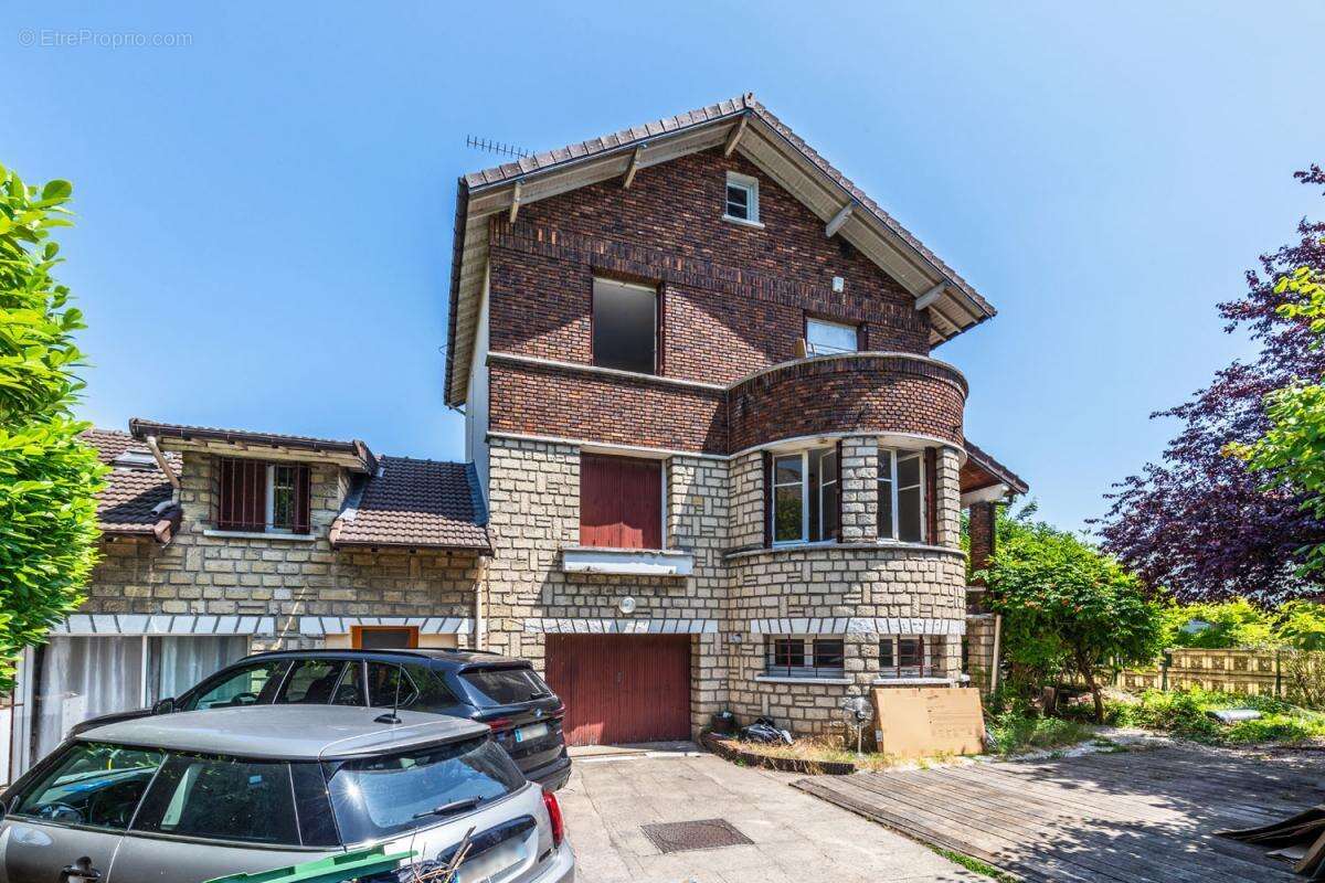 Maison à CHOISY-LE-ROI