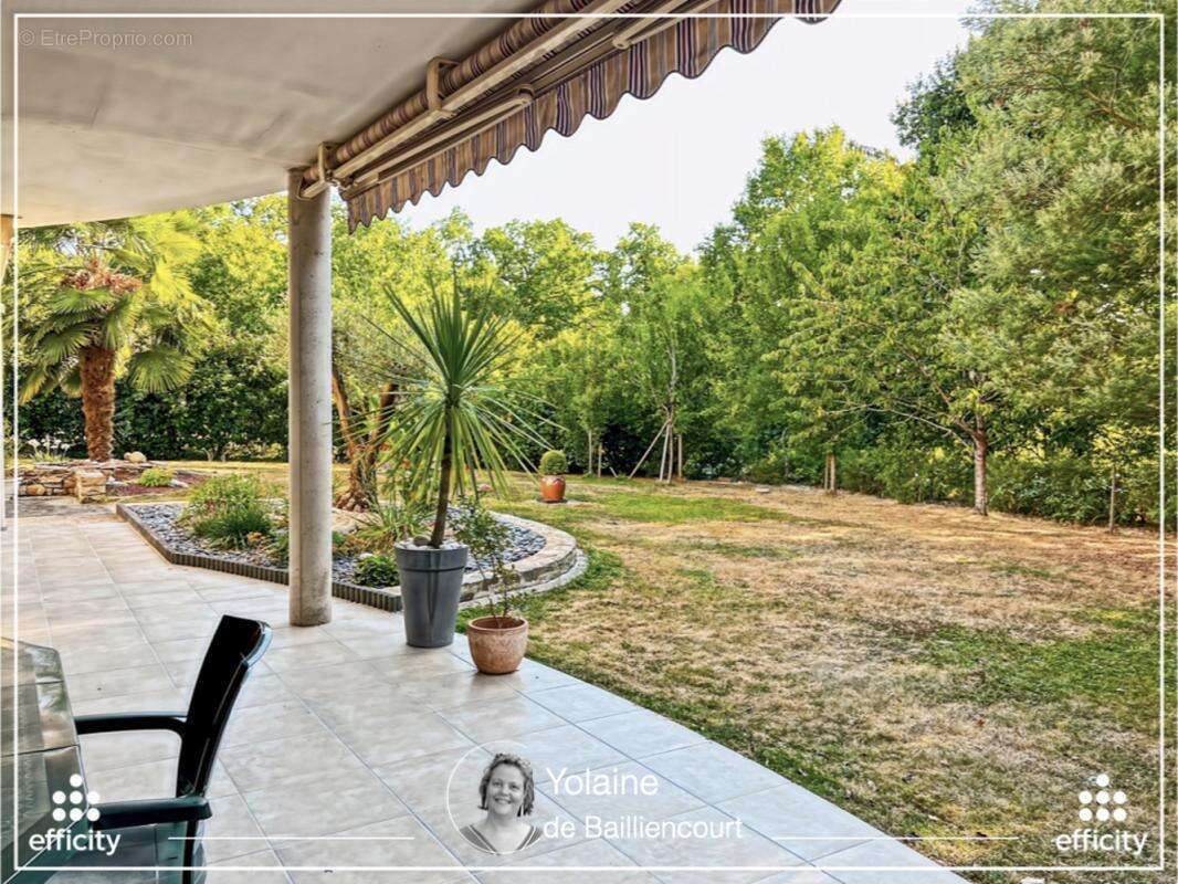 Maison 210 m² à Vitre  - photo 9
