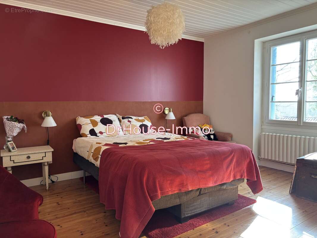 Maison à CHAILLE-LES-MARAIS