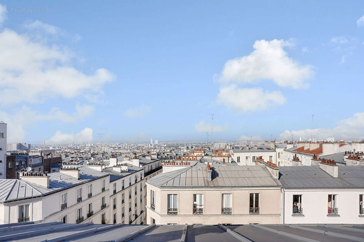 Appartement à PARIS-18E