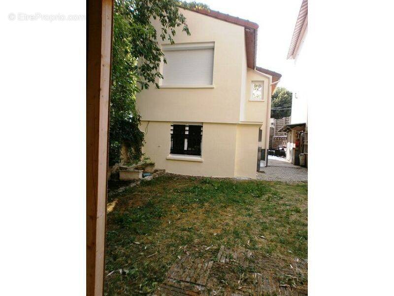 Maison à LE PERREUX-SUR-MARNE