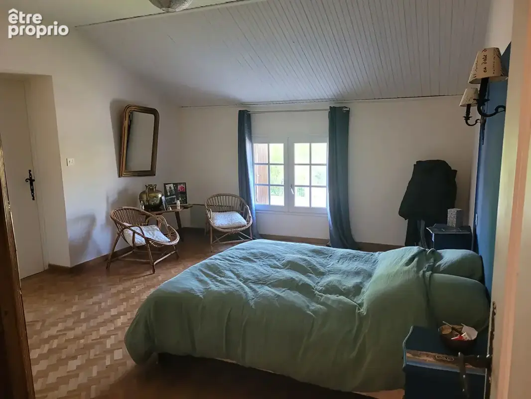 SAINT LAURENT DE LA PREE maison ancienne de 178 m² sur parcelle de 1650 m² - 2 garages - photo 8