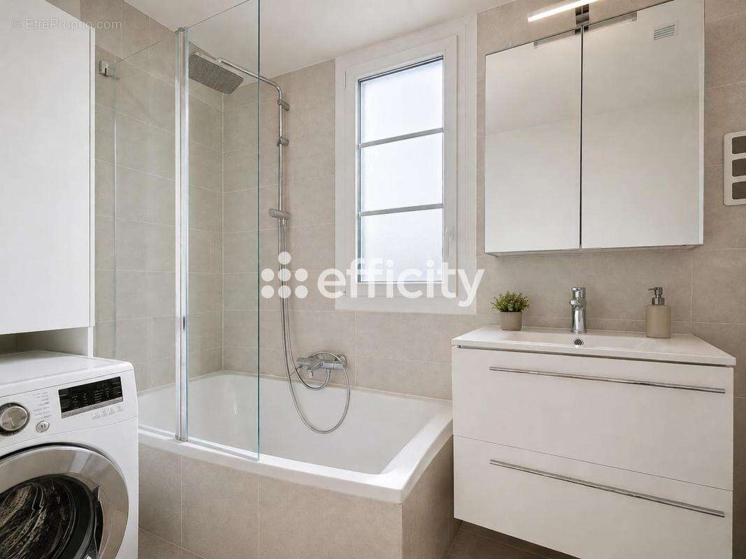 Appartement à LES PAVILLONS-SOUS-BOIS