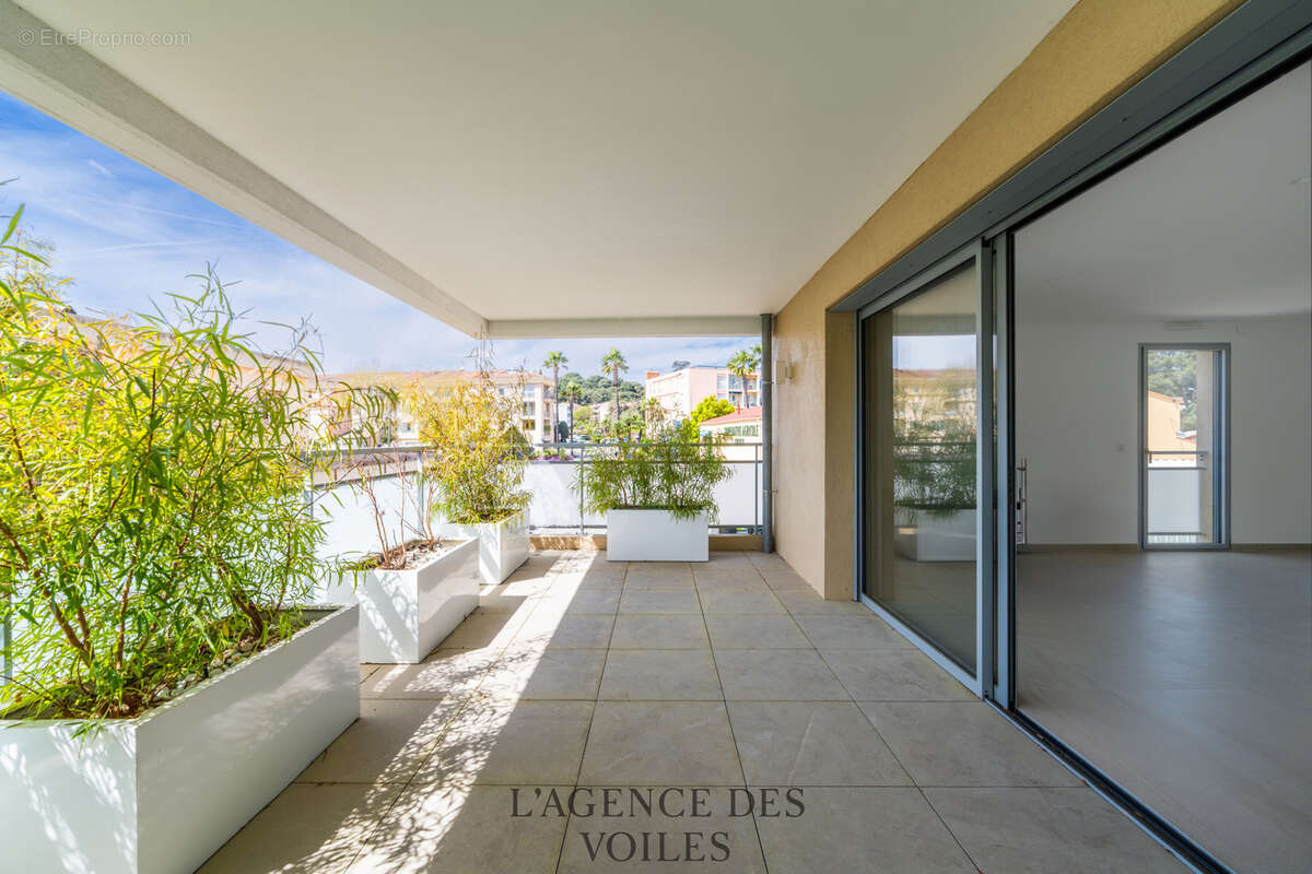Appartement à SANARY-SUR-MER