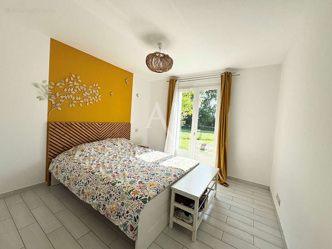 Maison à LASSERRE