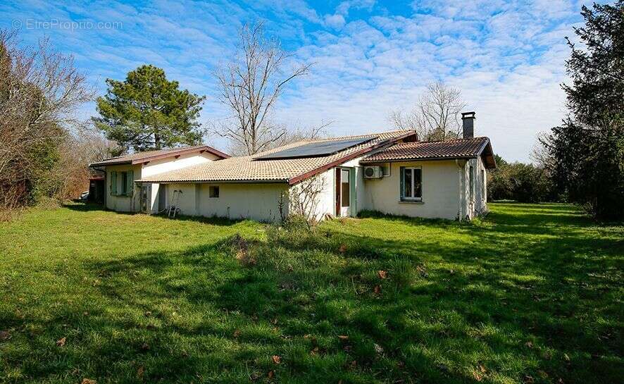 Maison à SAINT-LOUBES