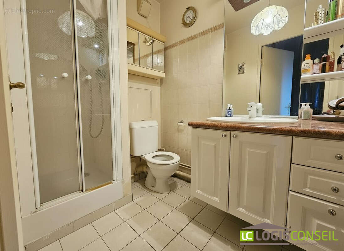 Appartement 100 m² à Chatillon  - photo 9