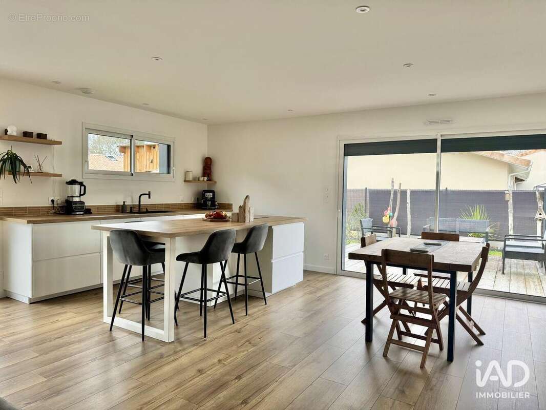 Photo 2 - Maison à BELIN-BELIET