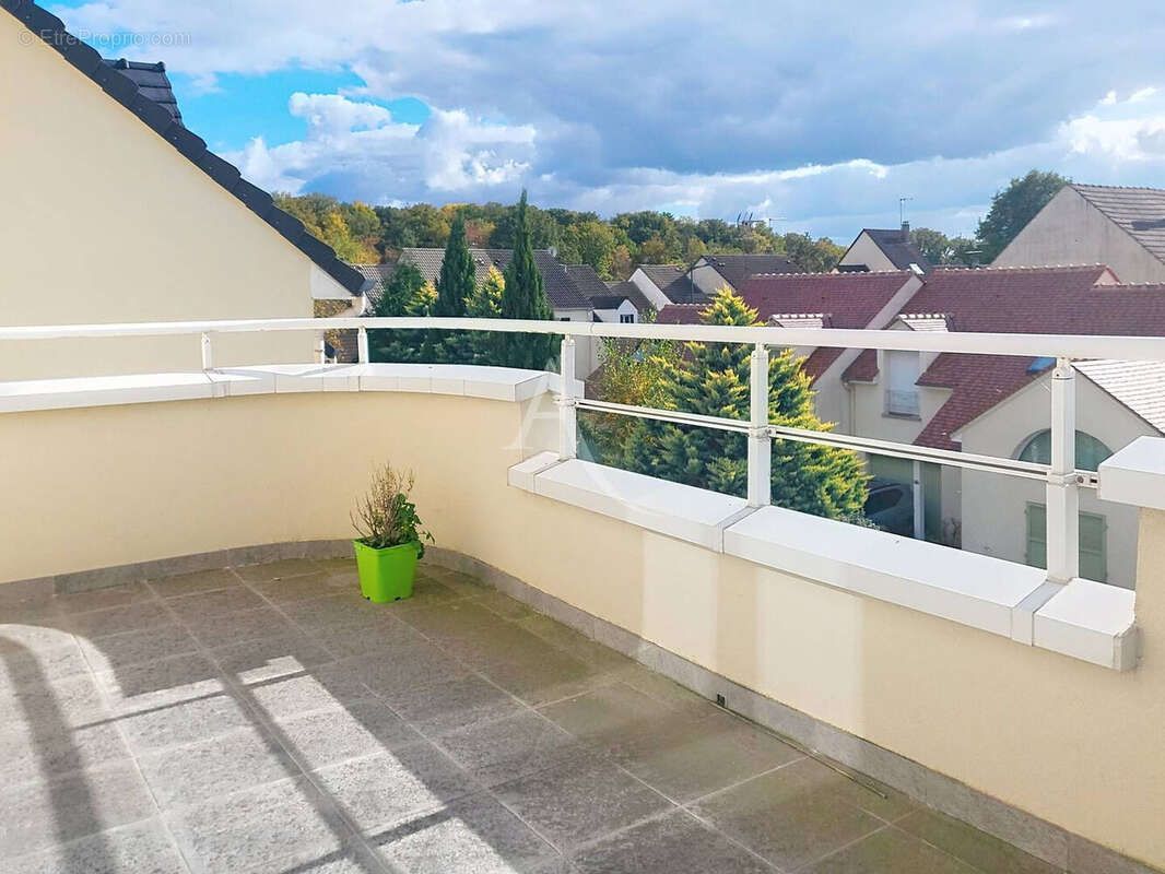Appartement à OZOIR-LA-FERRIERE