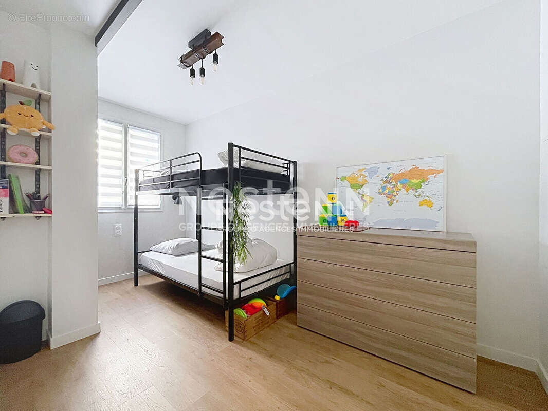 Appartement à VALLAURIS