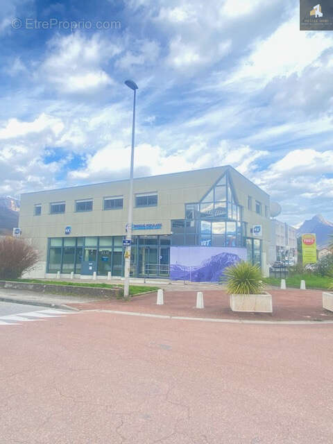 Commerce à SEYSSINS