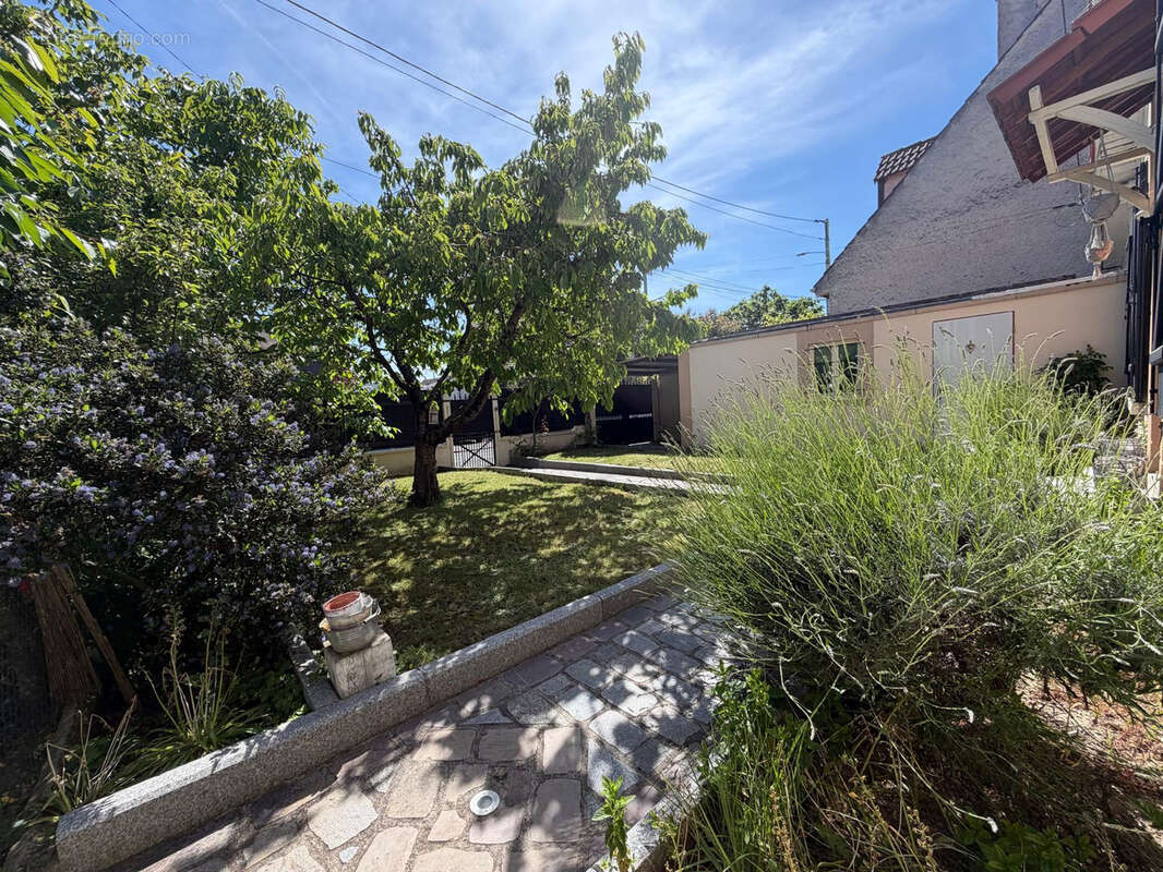 Maison à MITRY-MORY