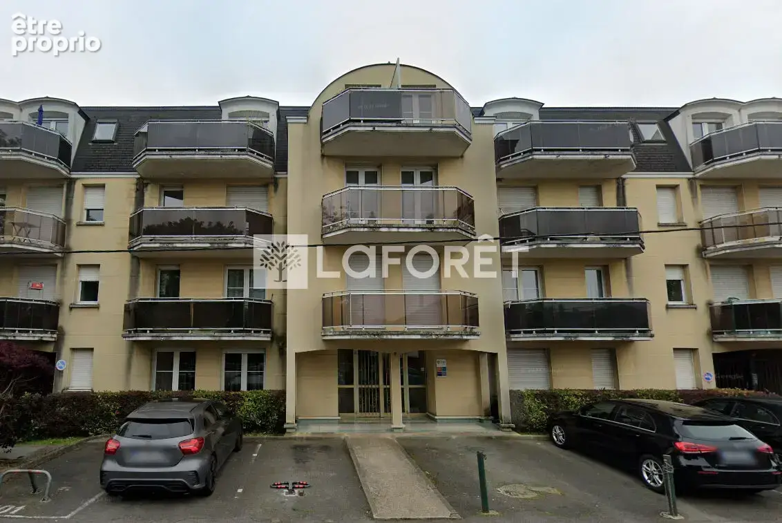 Appartement à PONTAULT-COMBAULT