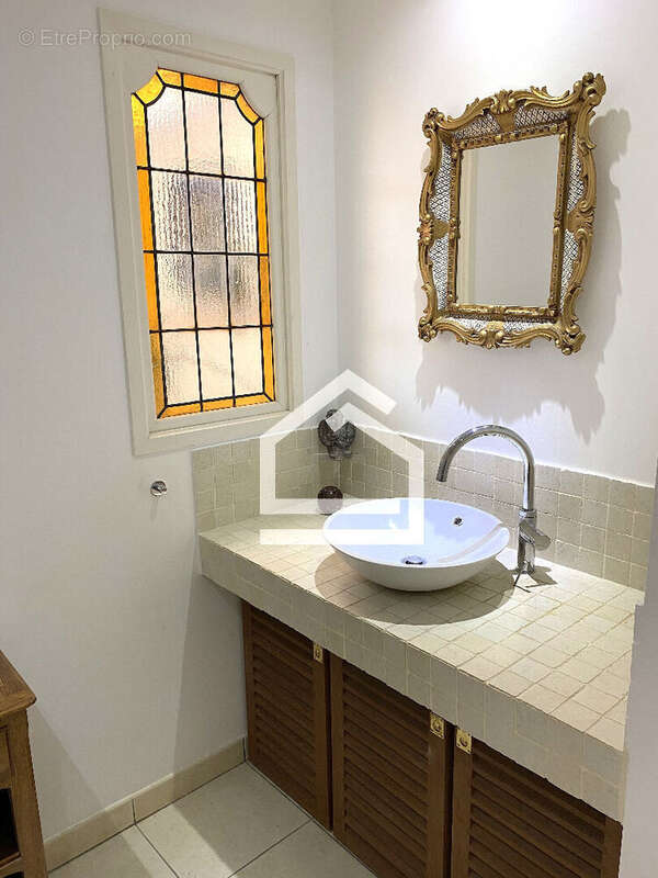 Maison à BLANQUEFORT